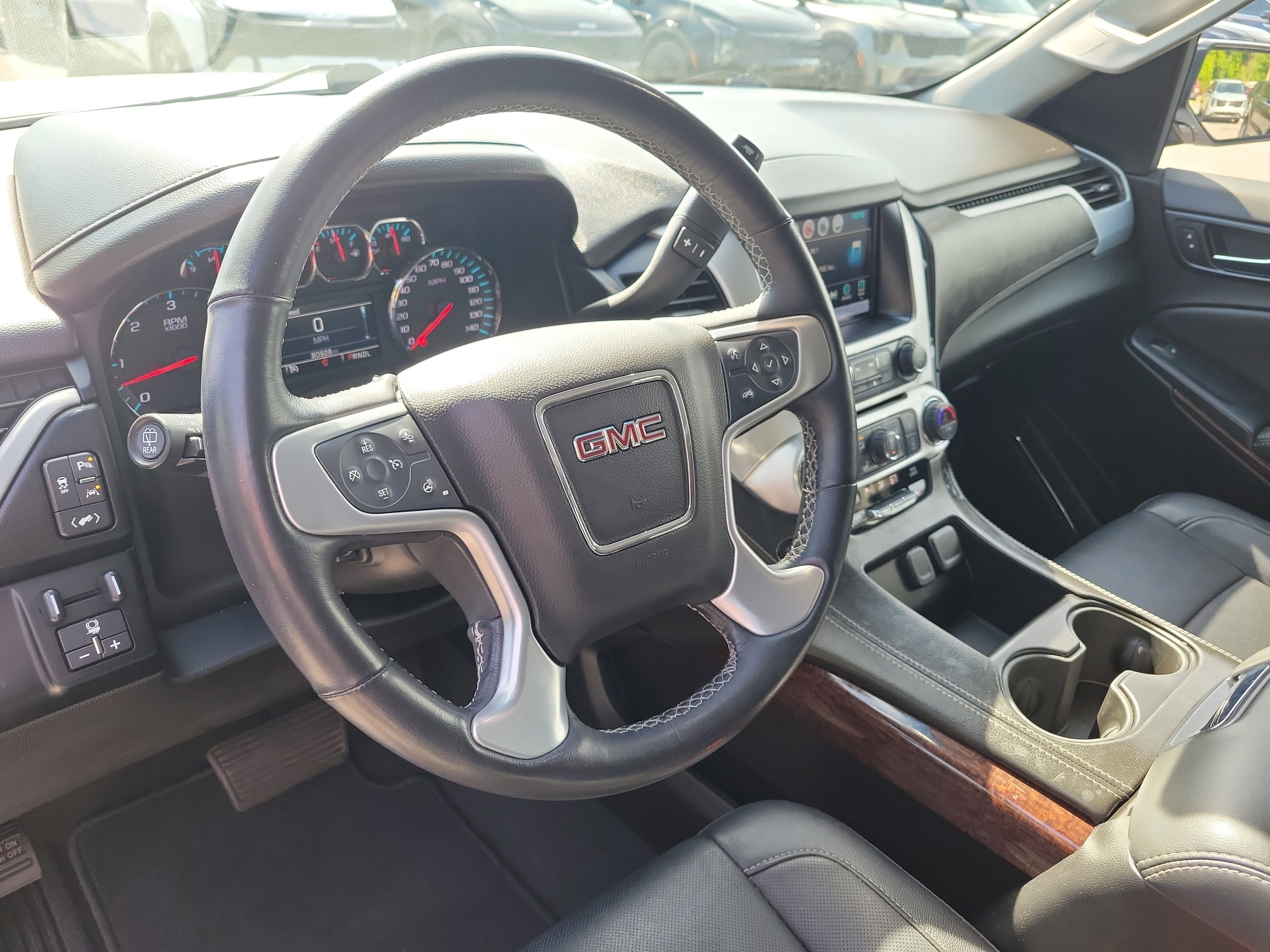 Used 2019 GMC Yukon XL SLT w/ Premium Edition RWD image 25