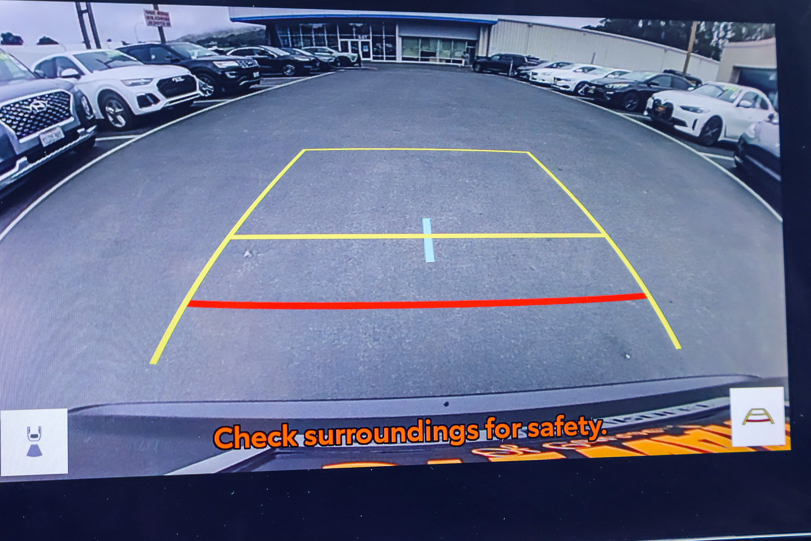 Used 2023 Toyota RAV4 XLE Premium FWD image 5