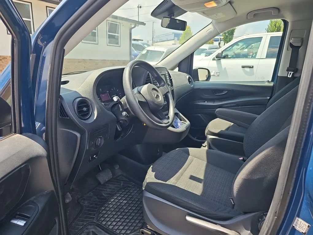 Used 2019 Mercedes-Benz Metris image 12