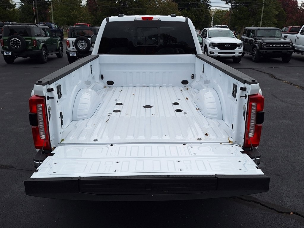 New 2026 Ford F350 Lariat image 26