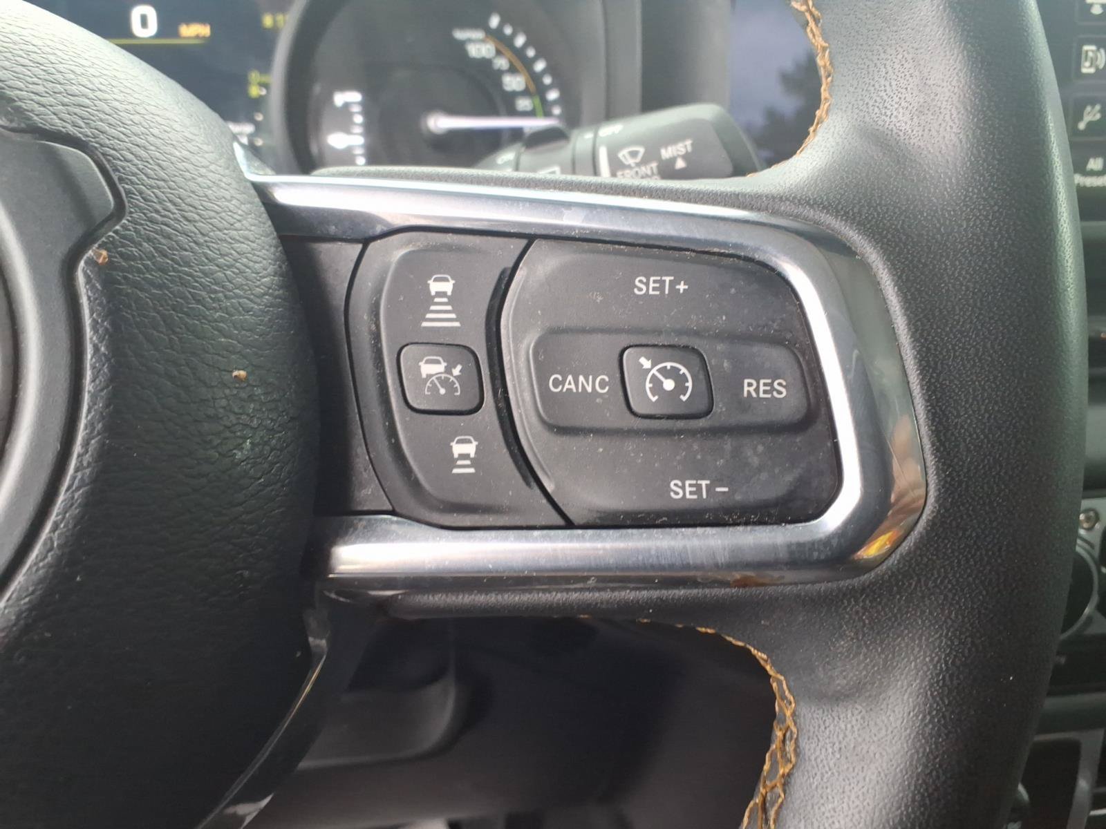 Used 2024 Jeep Wrangler Unlimited Sahara w/ Technology Group AWD/4WD image 24