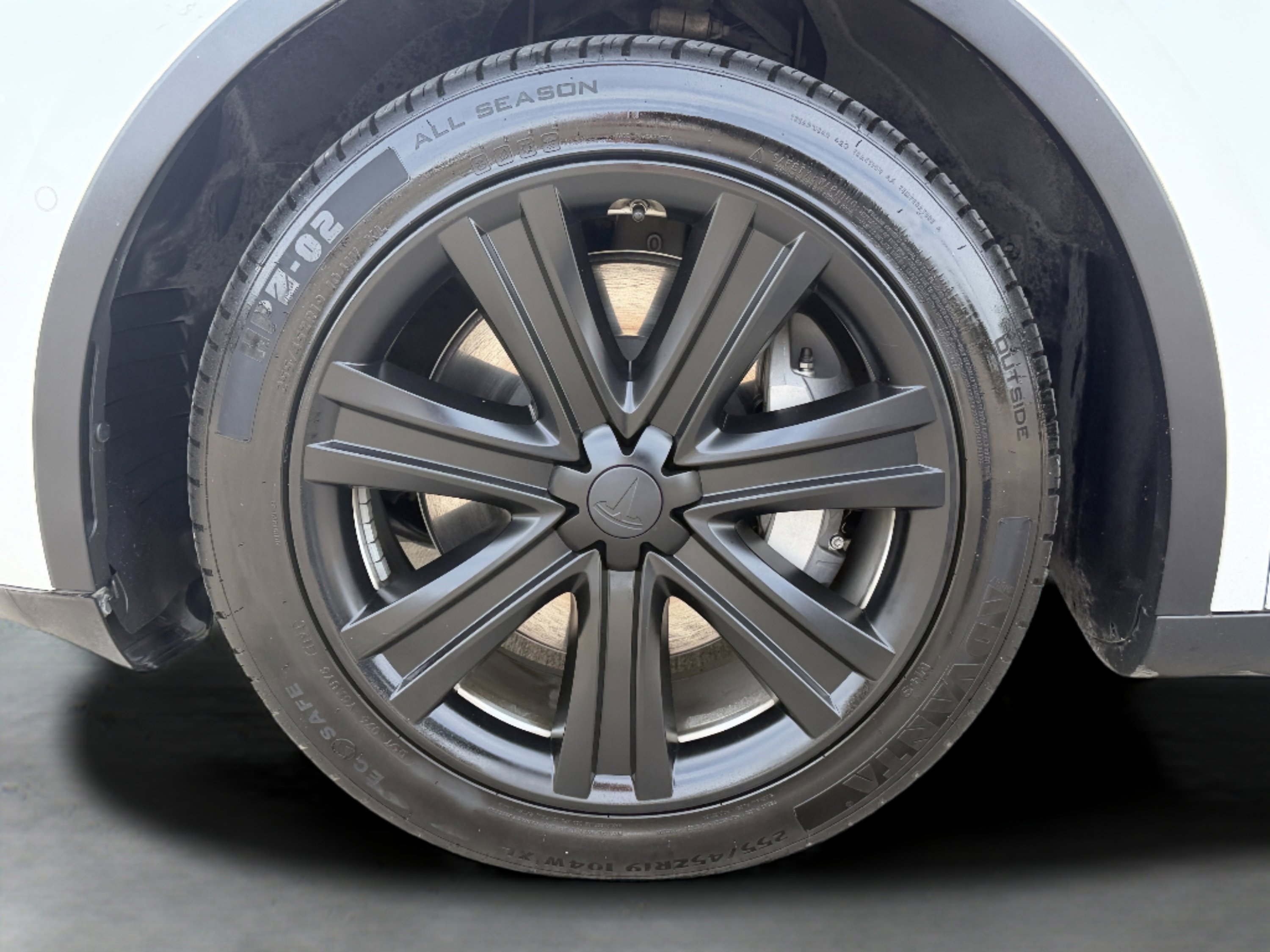 Used 2021 Tesla Model Y Long Range image 59