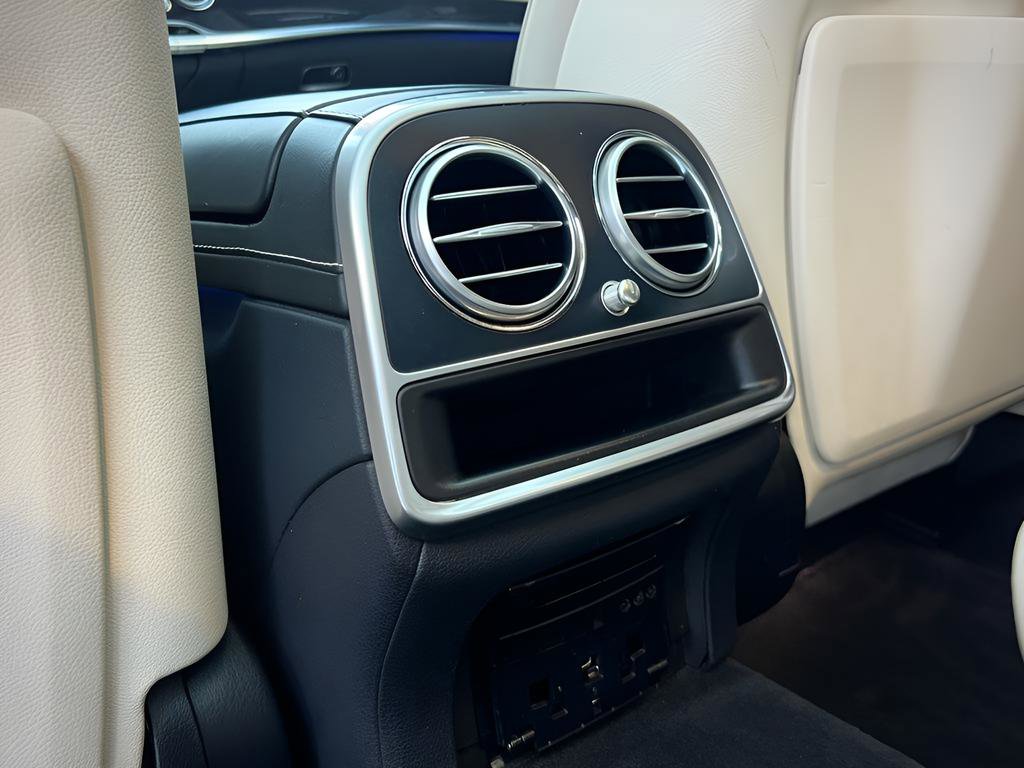 Used 2018 Mercedes-Benz S 560 Sedan image 20