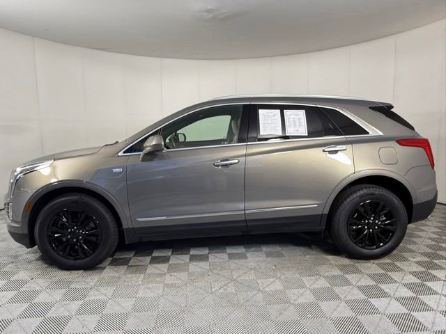 Used 2018 Cadillac XT5 Luxury w/ Driver Awareness Package AWD/4WD image 3