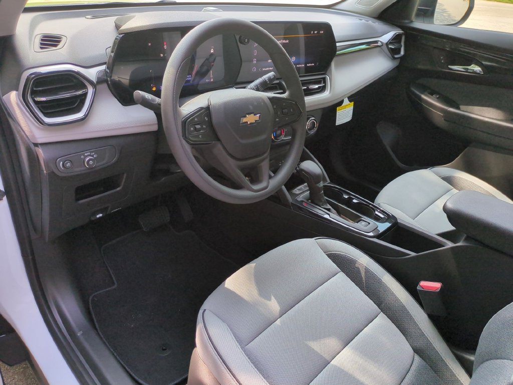 New 2026 Chevrolet TrailBlazer LS w/ LS Convenience Package FWD image 17