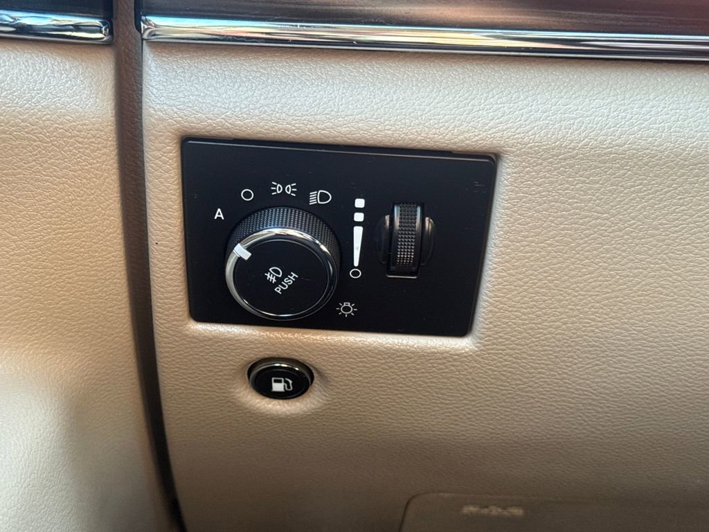 Used 2021 Jeep Grand Cherokee Limited image 33