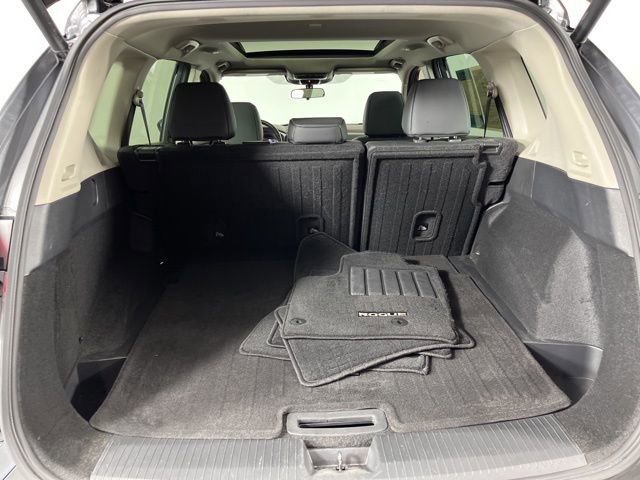Used 2023 Nissan Rogue SV w/ SV Premium B Package image 50