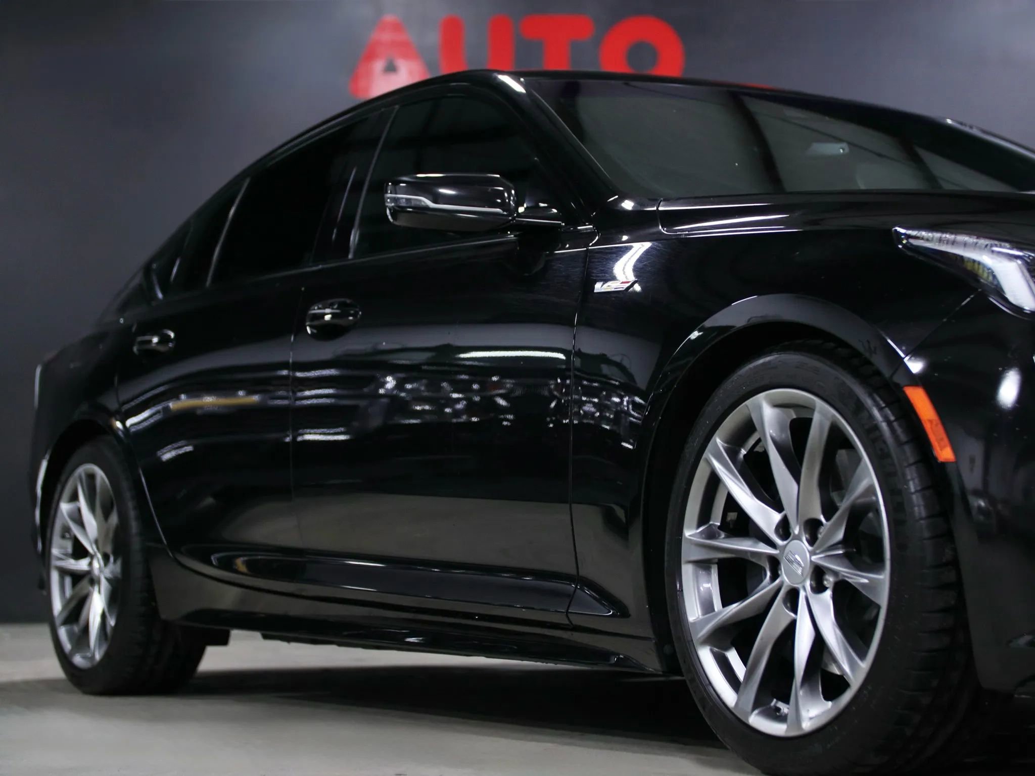 Used 2020 Cadillac CT5 V w/ Premium Package image 4