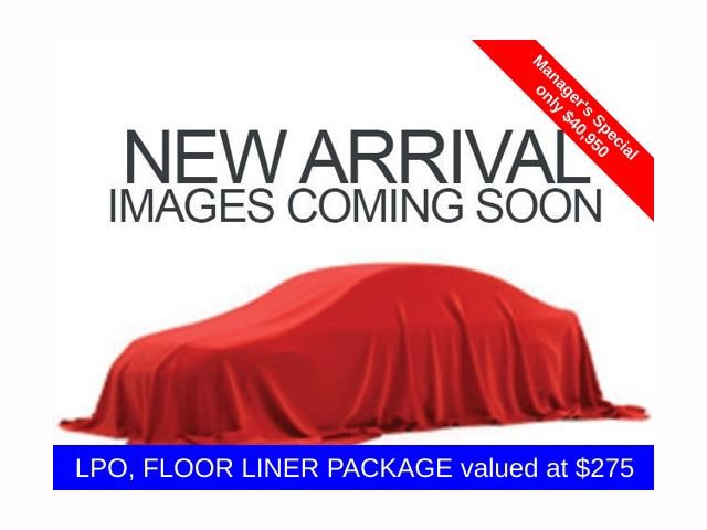 Used 2024 Chevrolet Traverse RS w/ LPO, Floor Liner Package FWD image 1