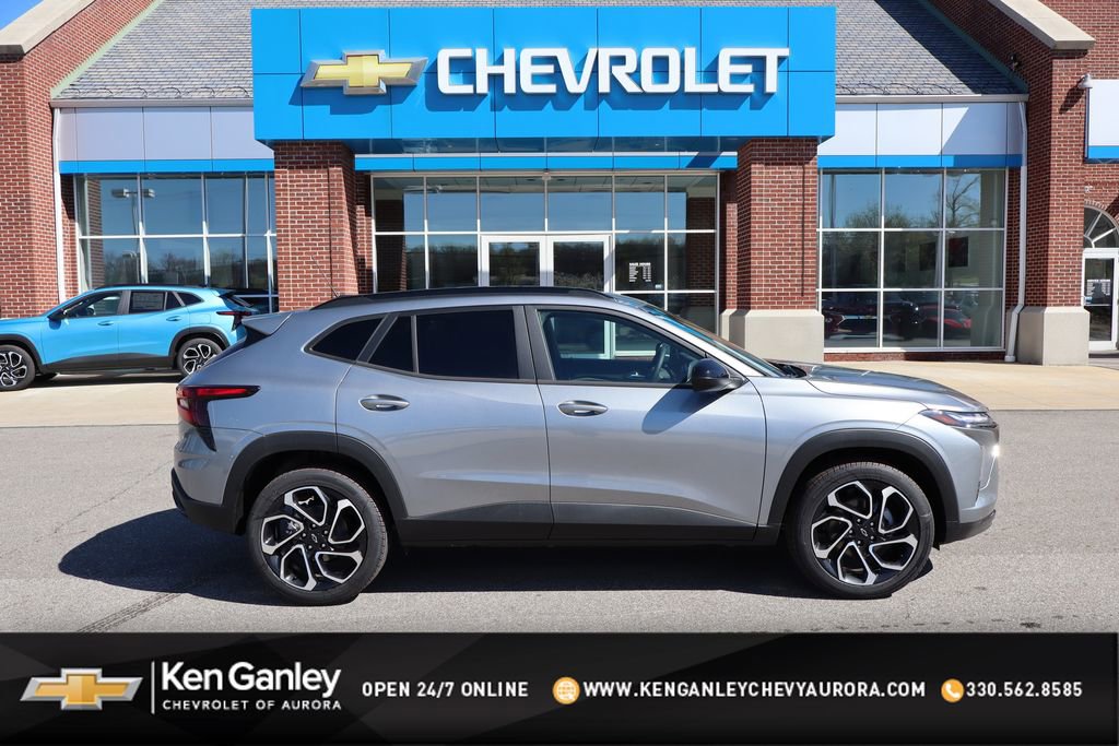 New 2026 Chevrolet Trax RS w/ Sunroof Package FWD image 1