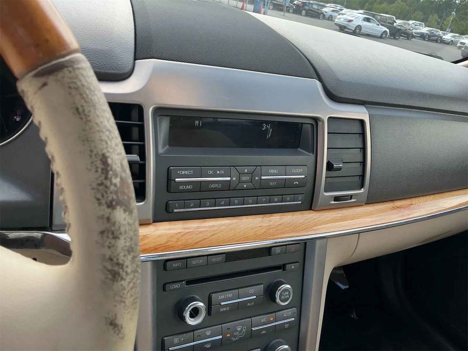 Used 2012 Lincoln MKZ FWD image 7