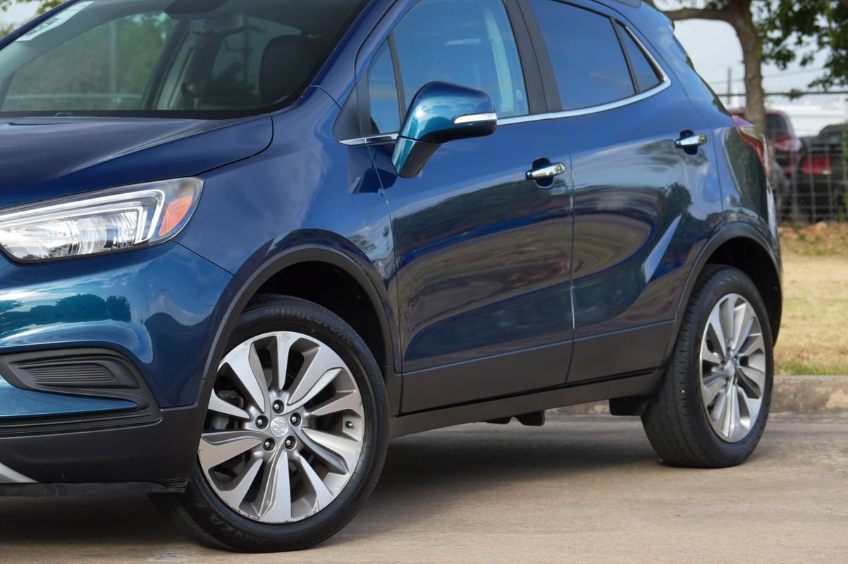 Used 2019 Buick Encore Preferred w/ Safety Package FWD image 23