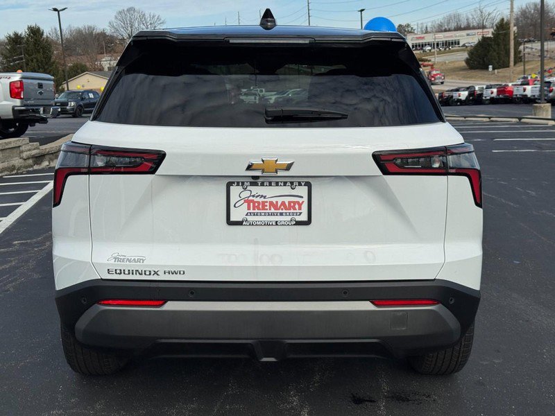 Used 2025 Chevrolet Equinox LT image 5