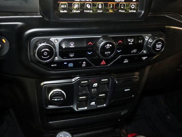 Used 2023 Jeep Wrangler Unlimited Sahara image 23