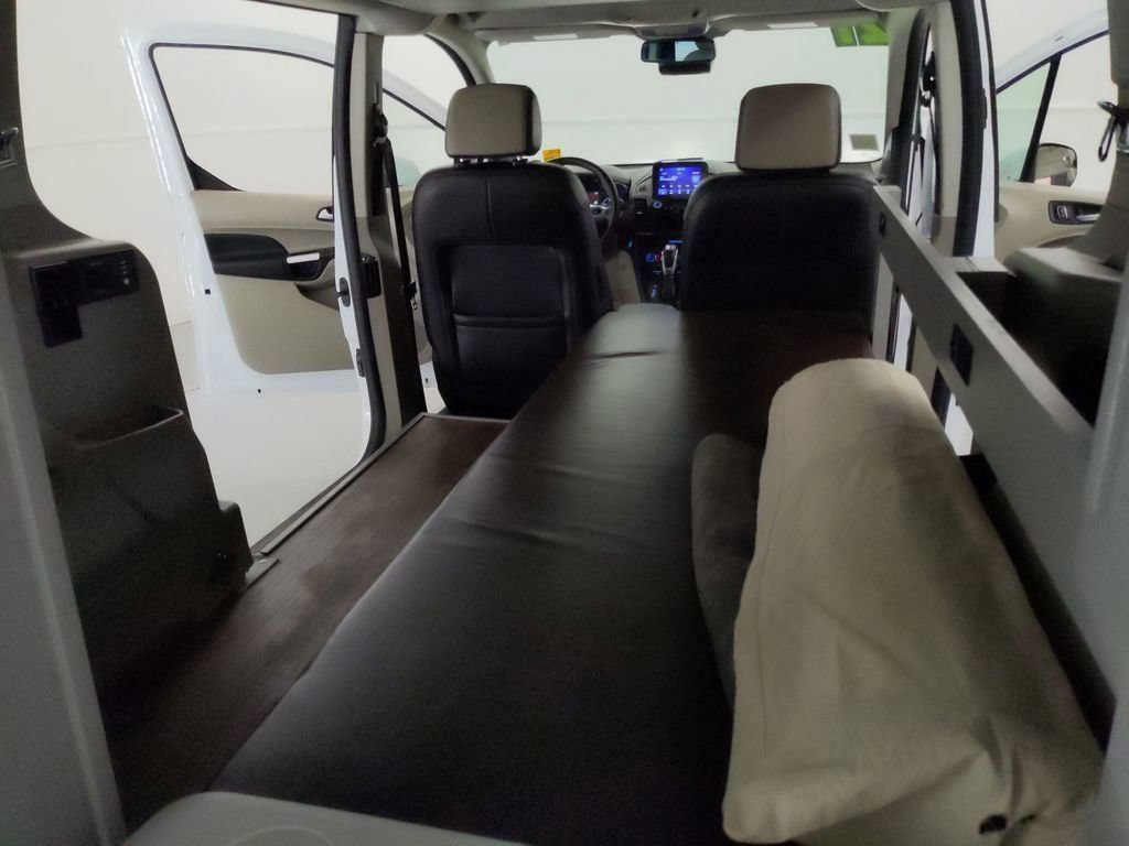 Used 2021 Ford Transit Connect Titanium w/ Trailer Tow Package FWD image 28