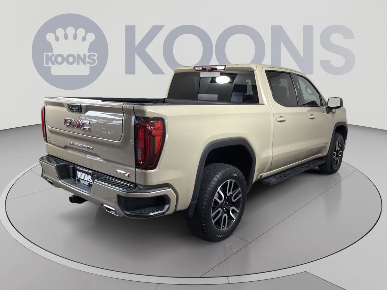 Used 2023 GMC Sierra 1500 AT4 w/ Technology Package AWD/4WD image 7