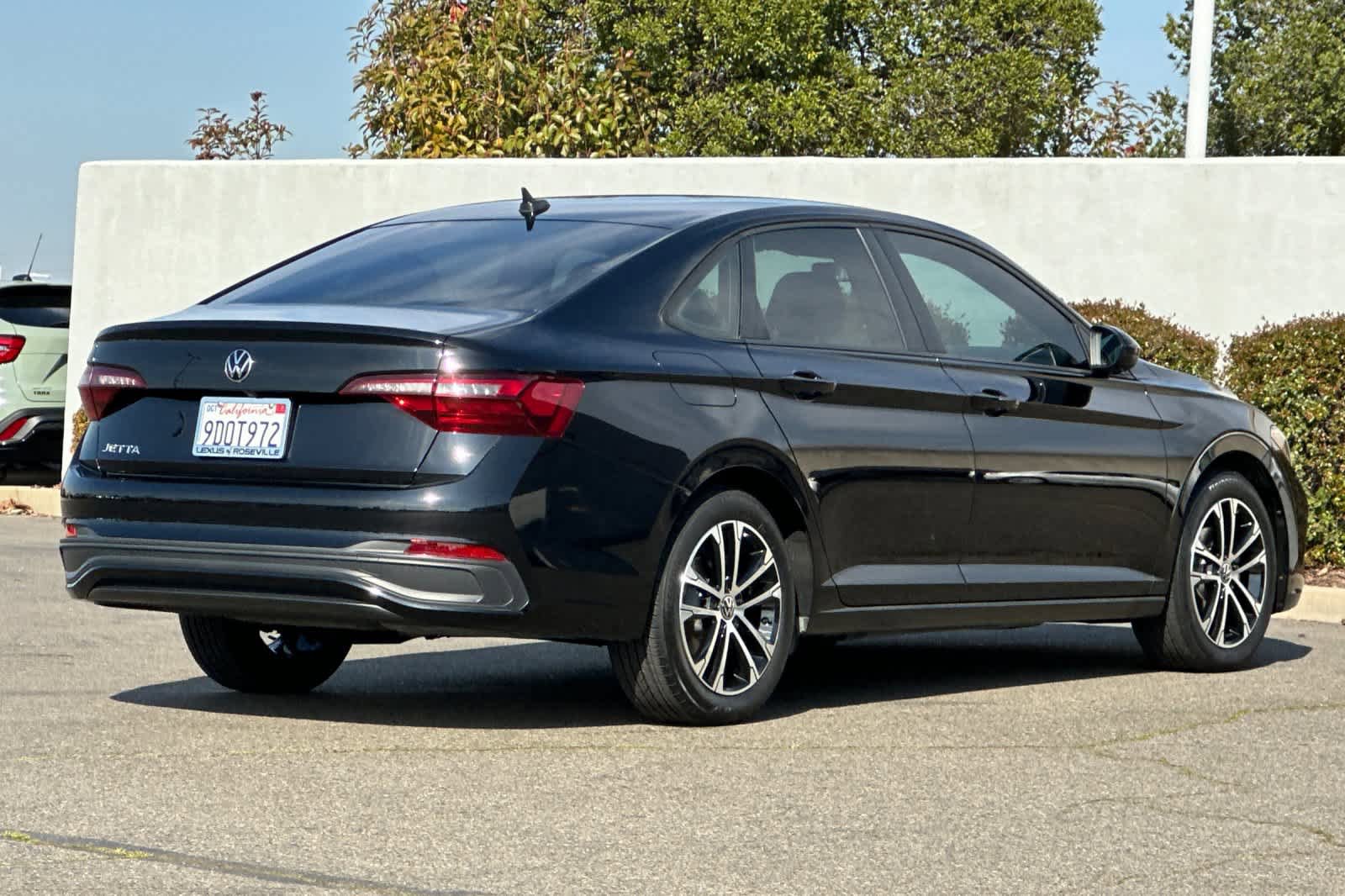 Used 2022 Volkswagen Jetta Sport video 2