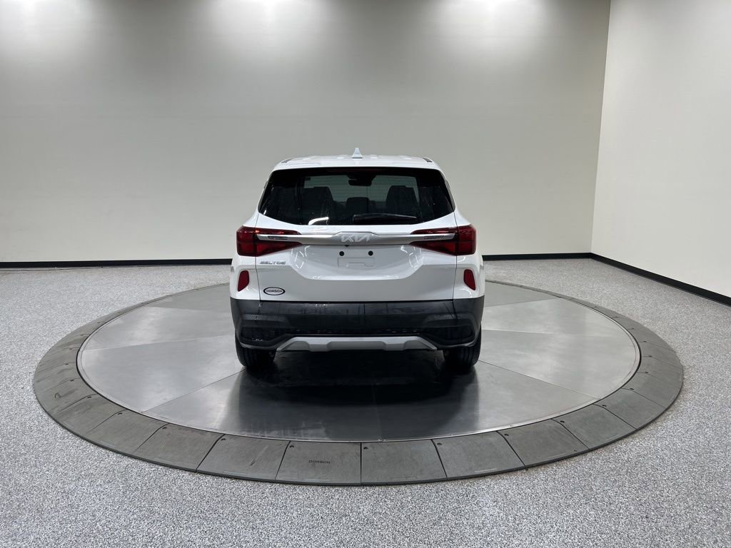 Used 2023 Kia Seltos LX AWD/4WD image 8