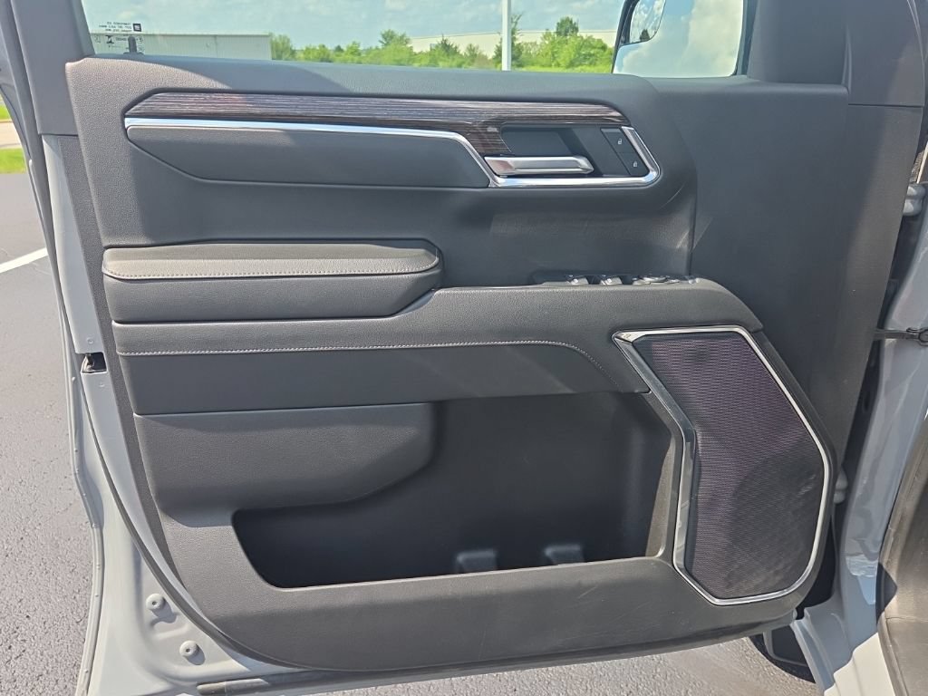 Used 2024 GMC Sierra 1500 SLE AWD/4WD image 19