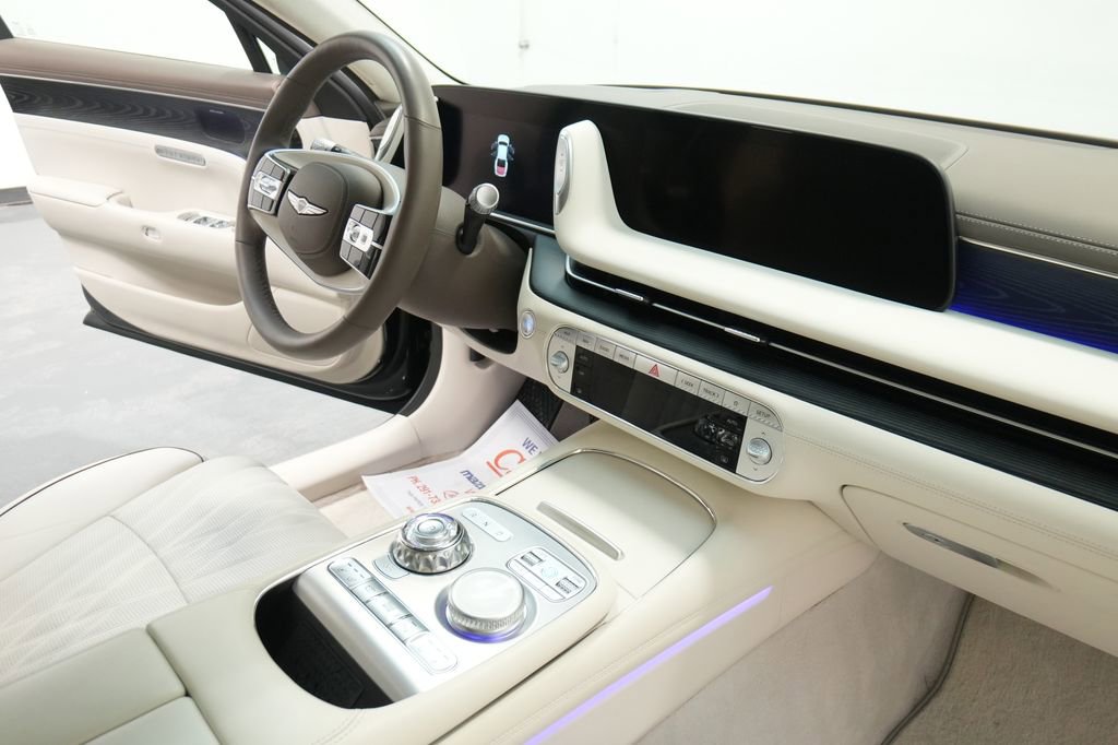 Used 2023 Genesis G90 3.5T image 30