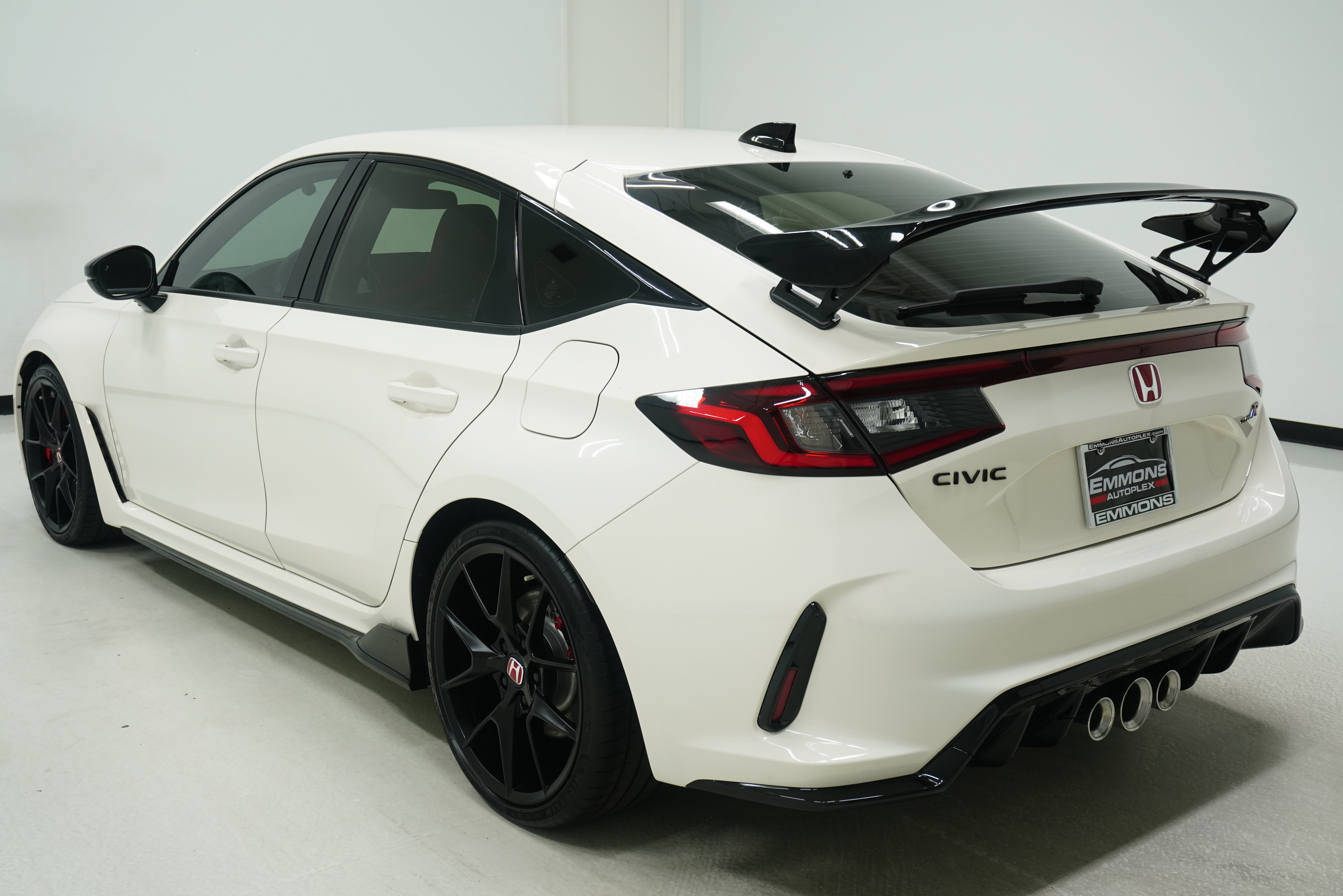 Used 2025 Honda Civic Type R image 6