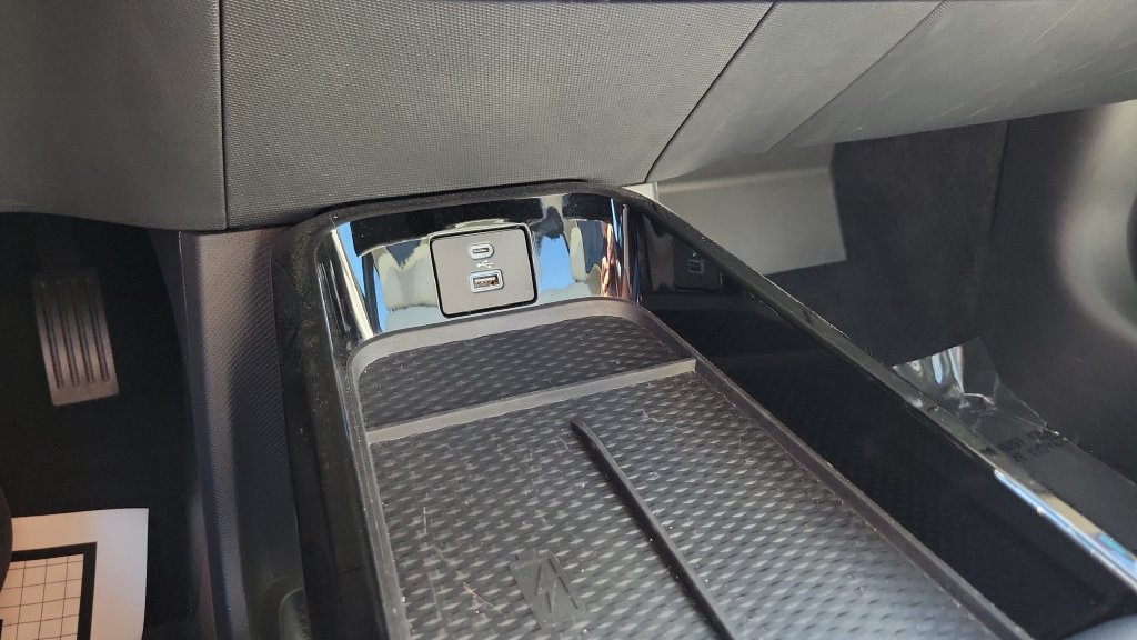 Used 2021 Ford Mustang Mach-E Premium RWD image 26