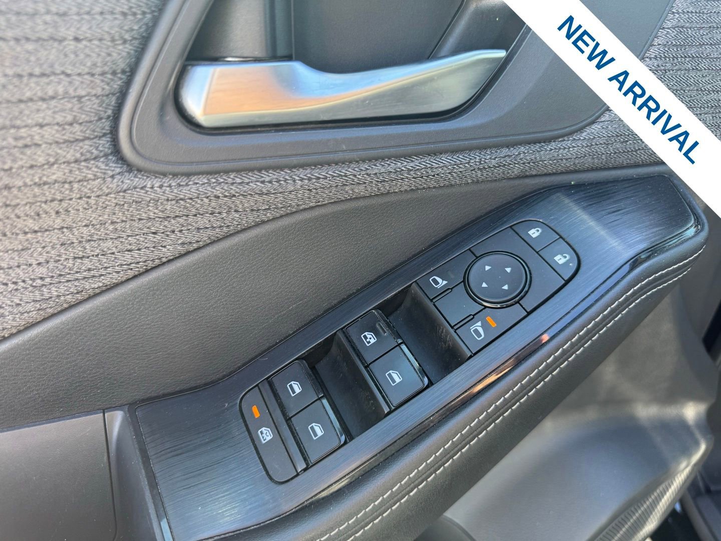 Used 2022 Nissan Rogue SV image 18