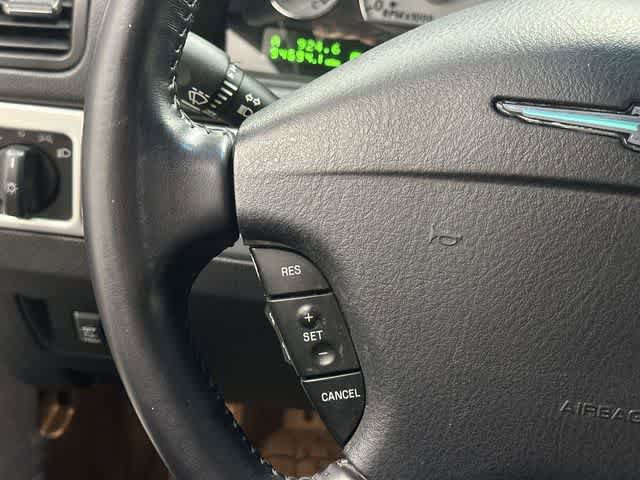 Used 2005 Ford Thunderbird RWD image 15