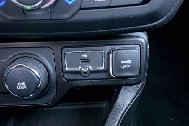 Certified 2023 Jeep Renegade Limited AWD/4WD image 26