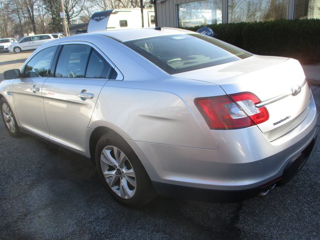Used 2011 Ford Taurus SEL w/ 201A Rapid Spec Order Code AWD/4WD image 8