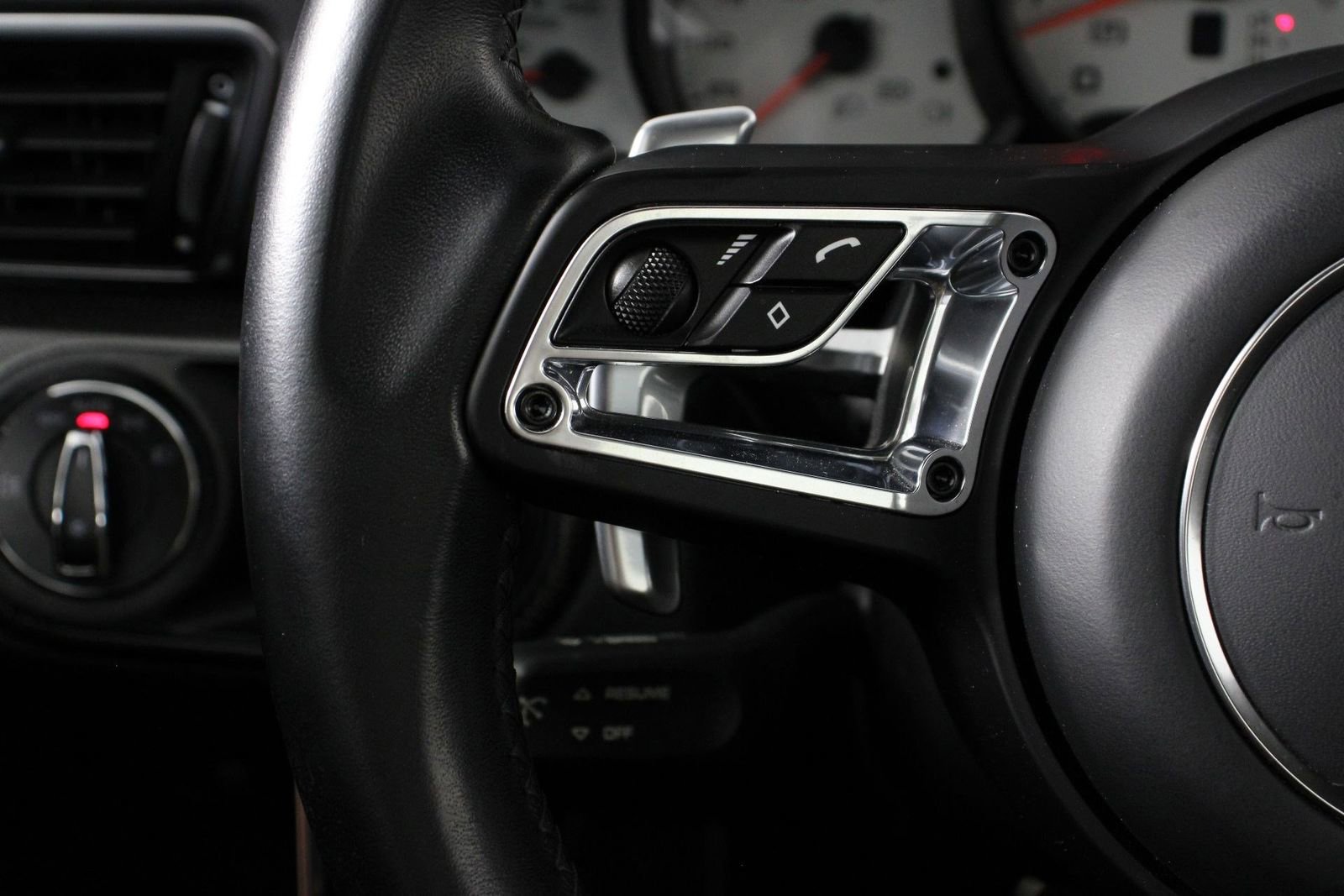 Certified 2017 Porsche 911 Carrera 4S image 14