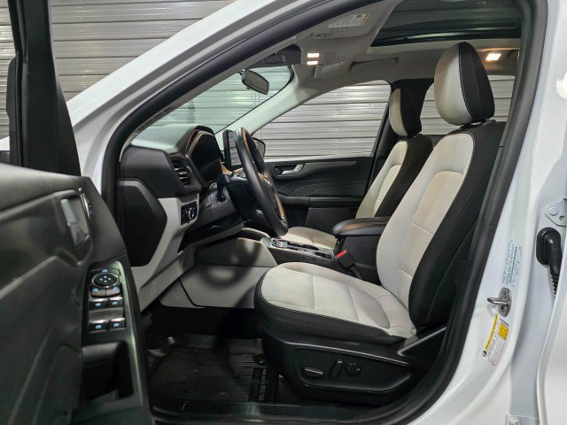 Used 2024 Ford Escape Active w/ Tech Pack #2 AWD/4WD image 13