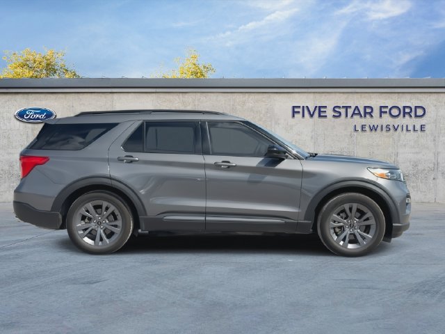 Certified 2023 Ford Explorer XLT w/ Equipment Group 202A RWD image 9