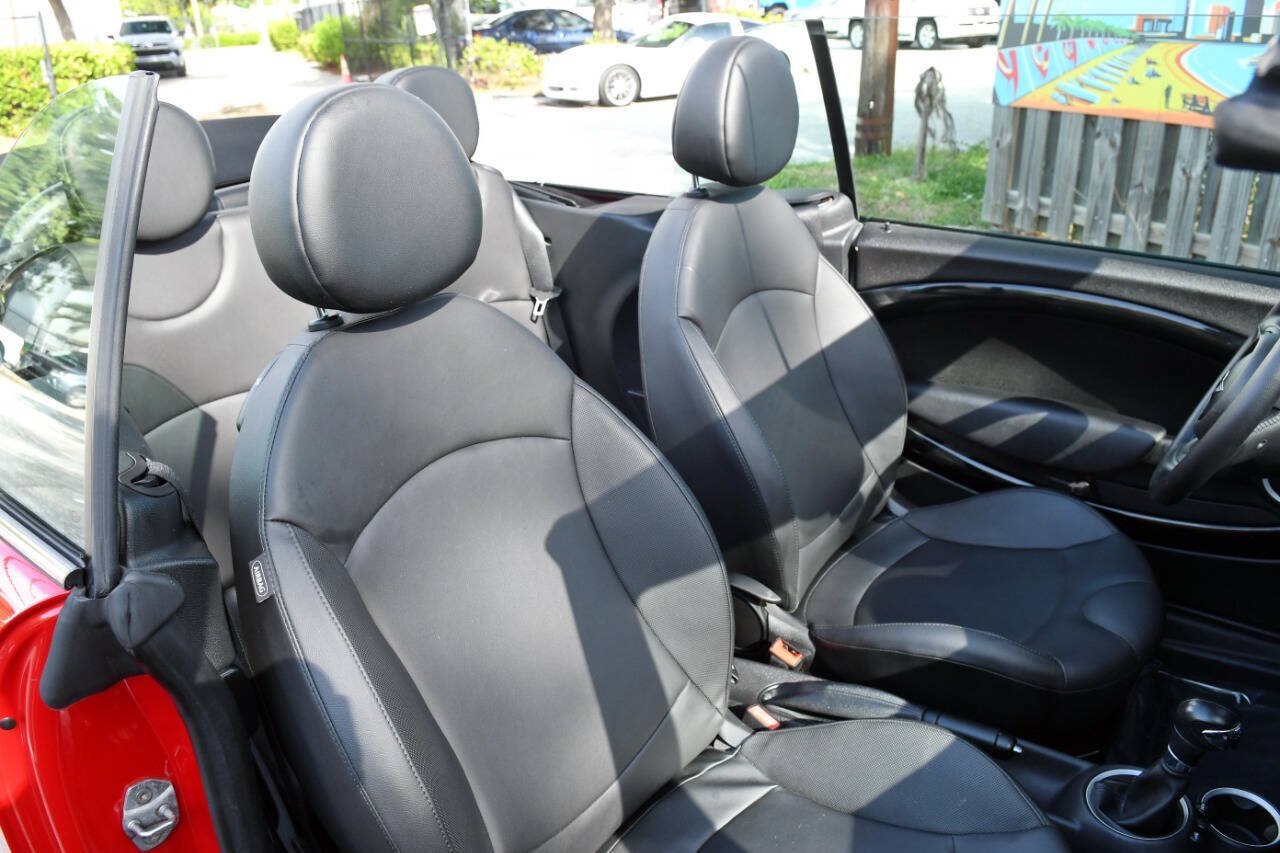 Used 2015 MINI Cooper Convertible w/ Sport Package FWD image 37