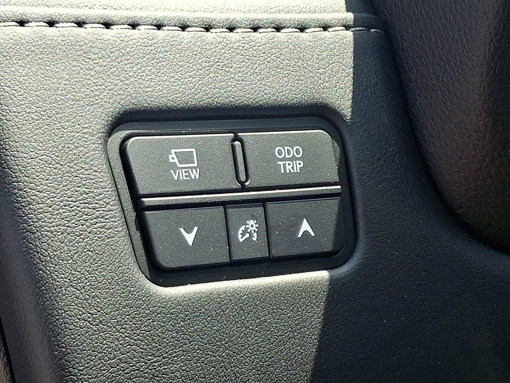 Used 2025 Lexus LX 600 4WD w/ Accessory Package (2T) image 26