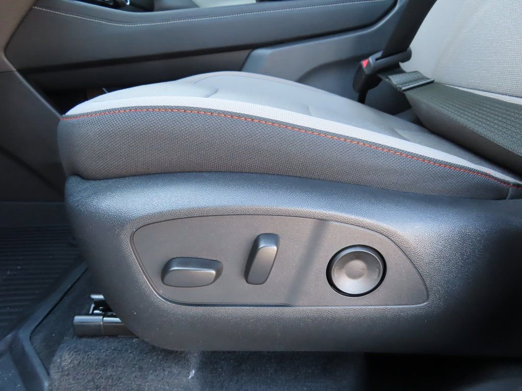 New 2026 Chevrolet Traverse LT w/ Midnight/Sport Edition image 8