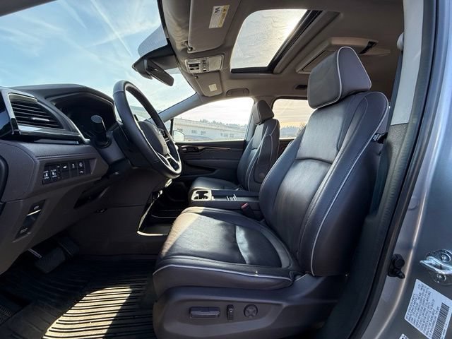 Used 2024 Honda Odyssey Elite image 12