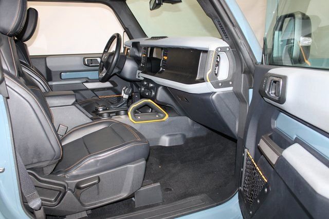 Used 2022 Ford Bronco Badlands image 11