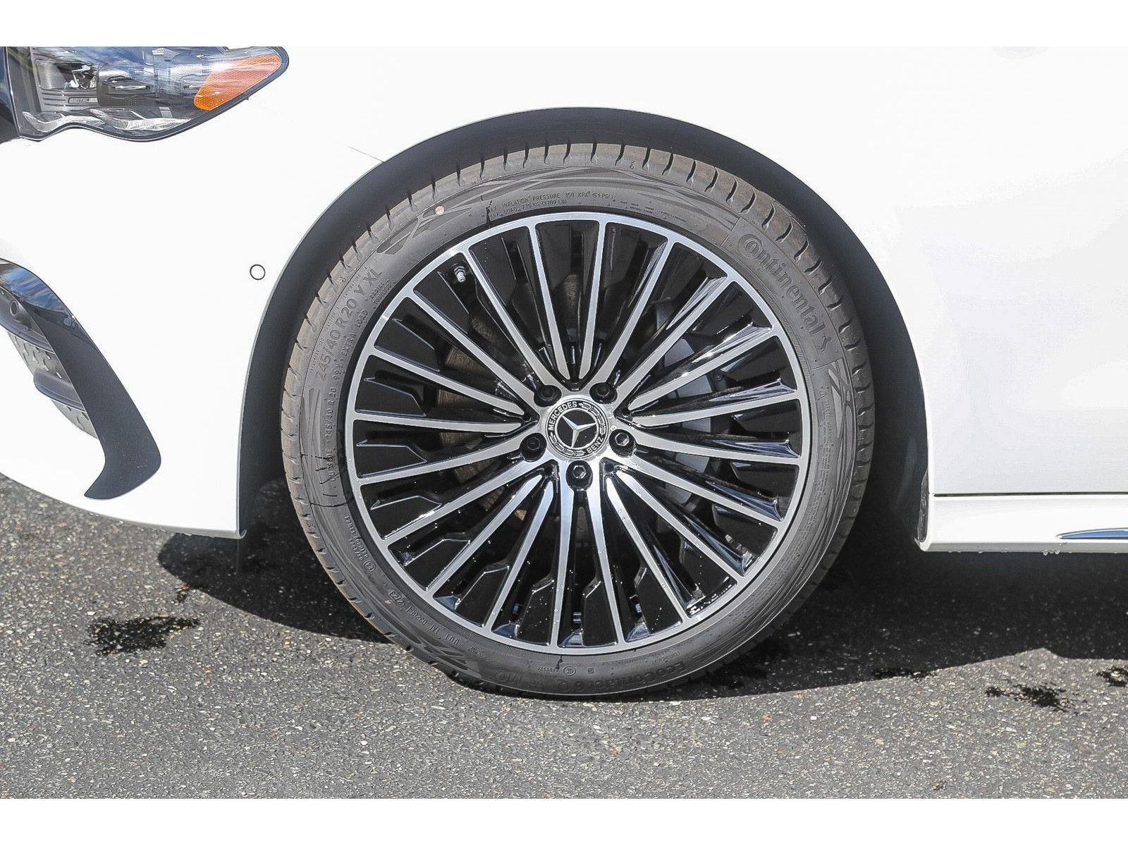 New 2024 Mercedes-Benz E 350 4MATIC Sedan image 8