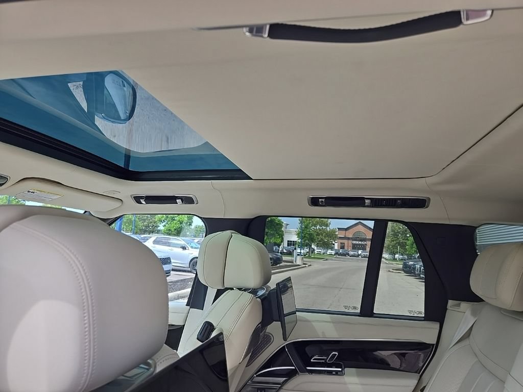 Used 2024 Land Rover Range Rover Autobiography AWD/4WD image 16