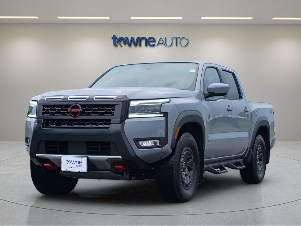 Used 2025 Nissan Frontier PRO-4X AWD/4WD image 4