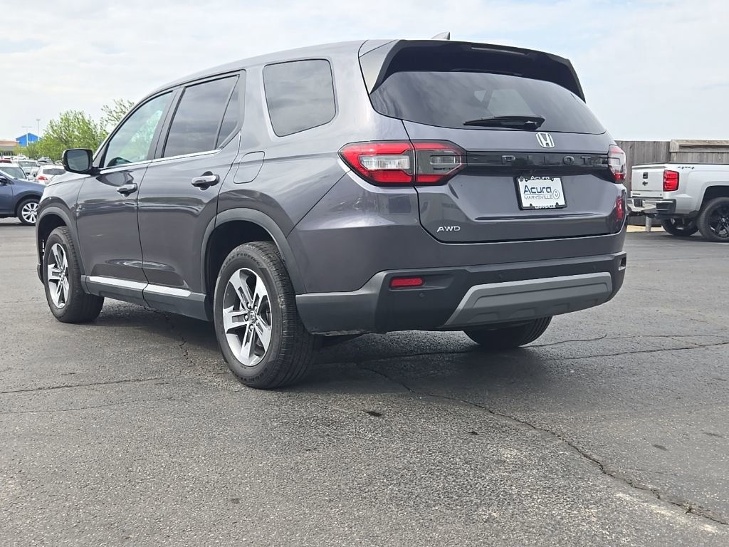 Used 2025 Honda Pilot EX-L image 5