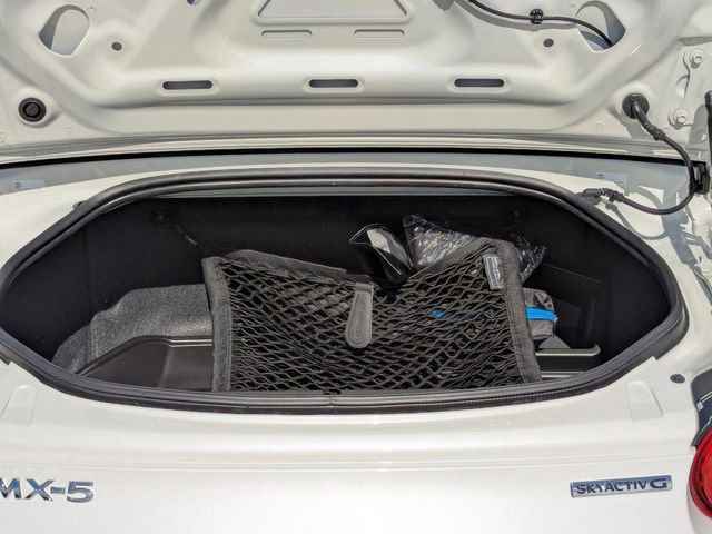 Used 2022 MAZDA MX-5 Miata RF Grand Touring RWD image 13