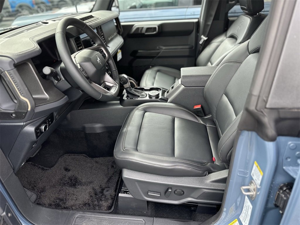 New 2025 Ford Bronco Badlands image 7