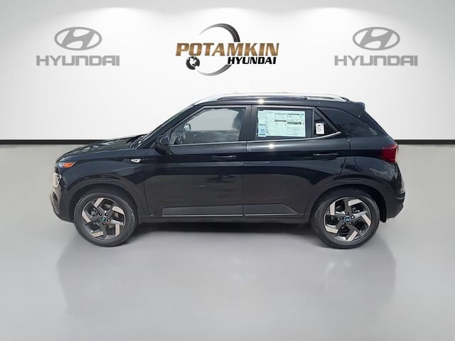 New 2026 Hyundai Venue SEL FWD image 8