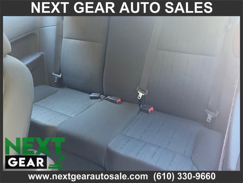 Used 2010 Ford Focus SE image 6
