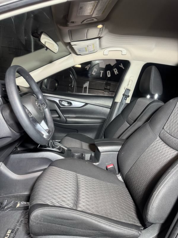 Used 2017 Nissan Rogue S AWD/4WD image 22