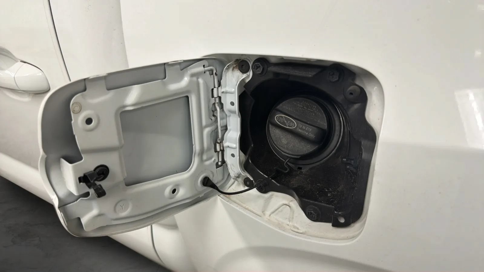 Used 2020 Toyota Tacoma SR5 RWD image 27