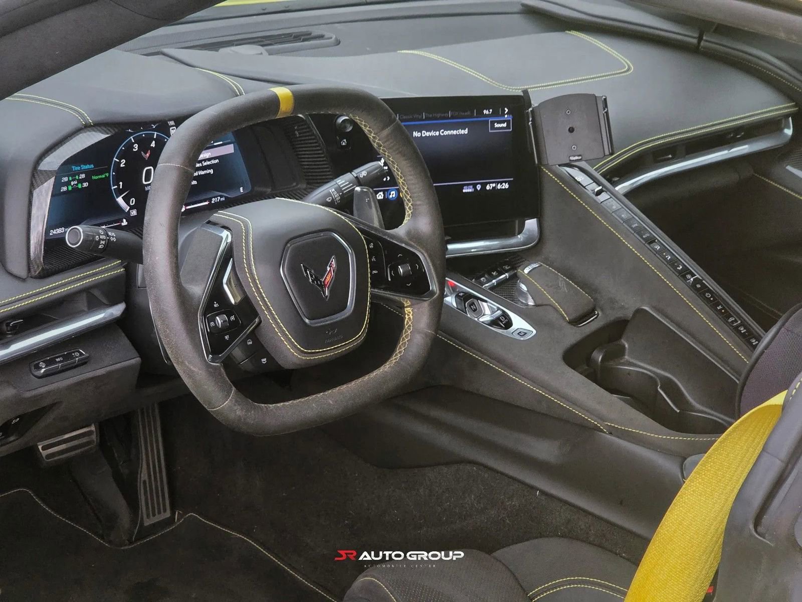 Used 2020 Chevrolet Corvette Stingray Premium Cpe w/ 3LT Preferred Equipment Group image 13