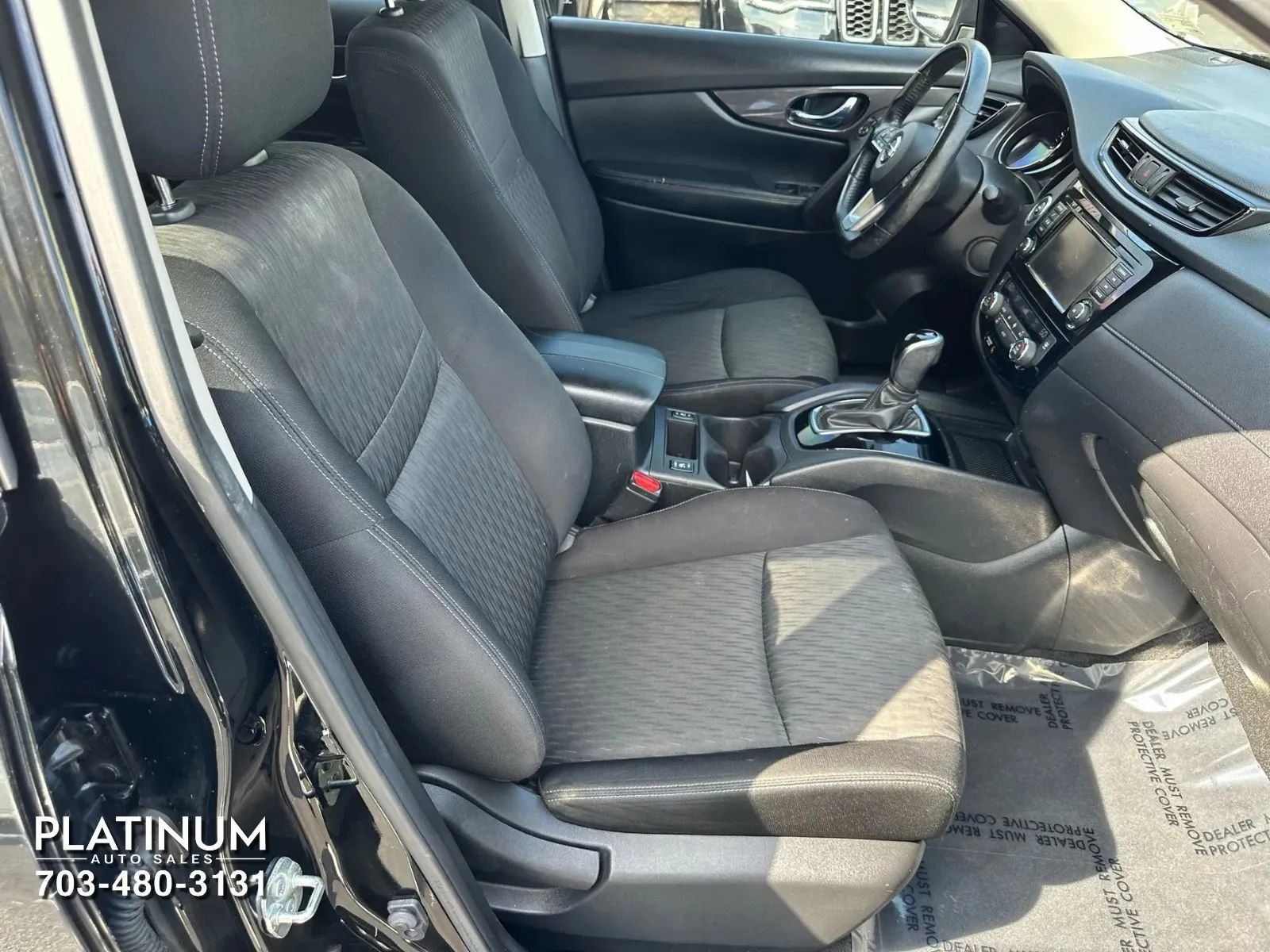 Used 2019 Nissan Rogue SV image 16